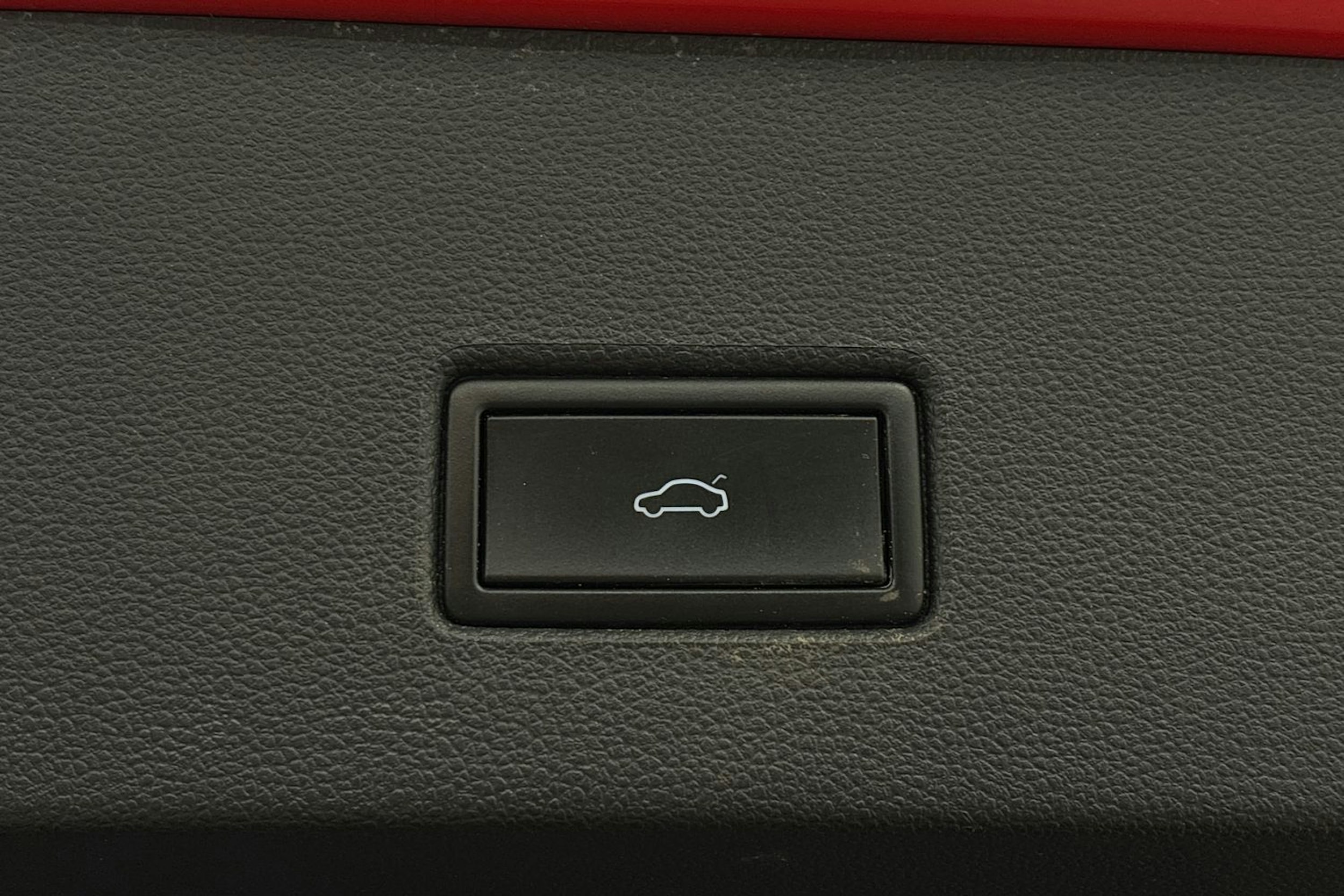 punainen Volkswagen T-Roc 2020 kuva 26.