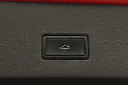 punainen Volkswagen T-Roc 2020 kuva 26.