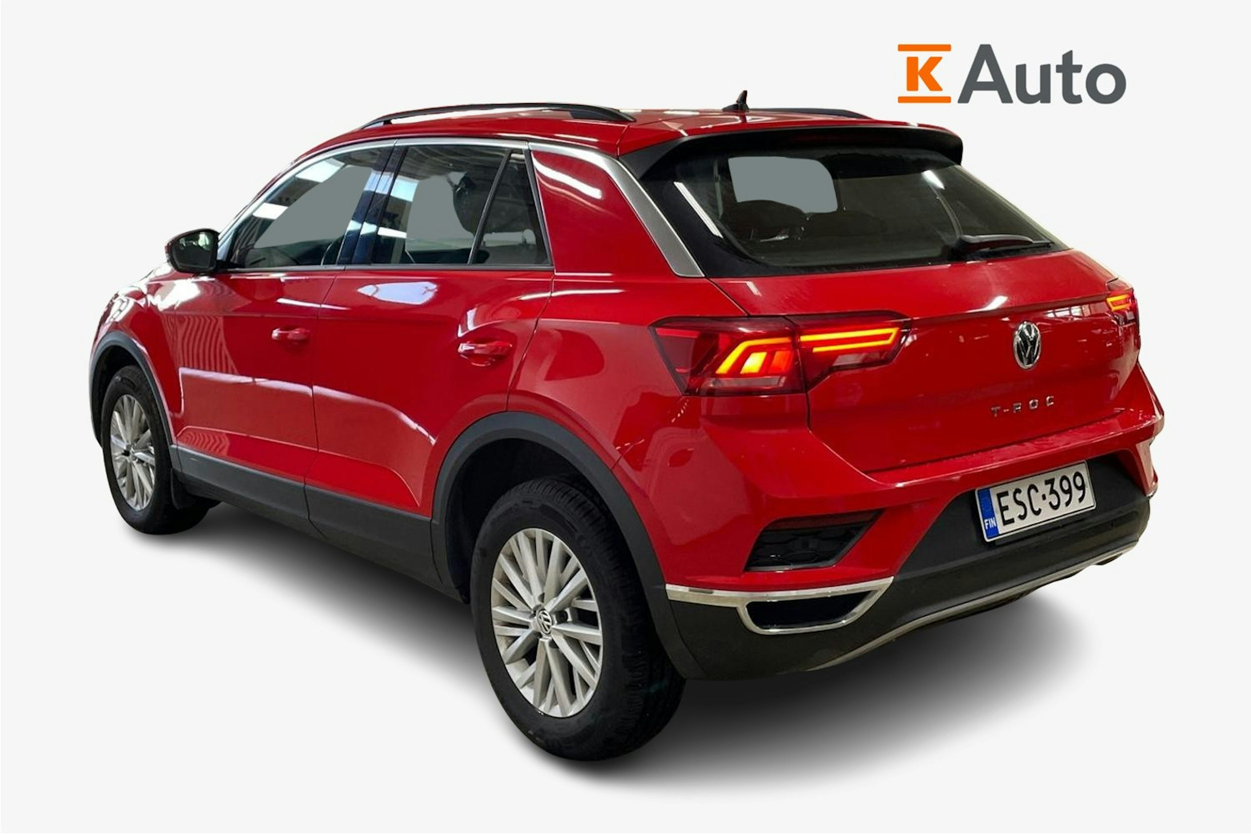 Punainen Volkswagen T-Roc 2020 kuva 2.