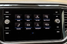 punainen Volkswagen T-Roc 2020 kuva 19.