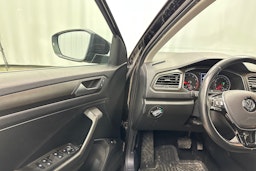 musta Volkswagen T-Roc 2020 kuva 14.