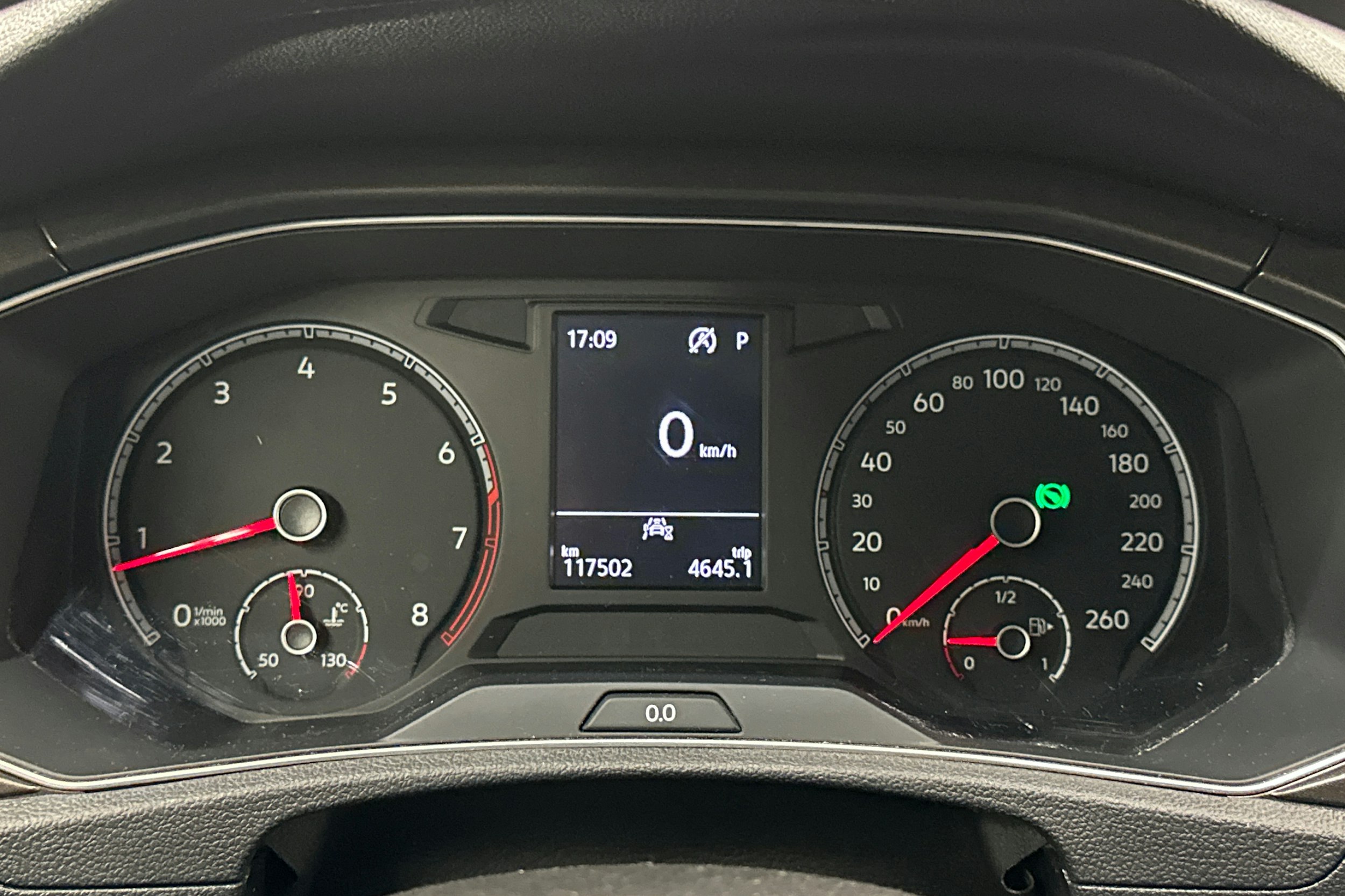 musta Volkswagen T-Roc 2020 kuva 18.