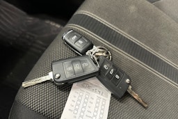 musta Volkswagen T-Roc 2020 kuva 23.