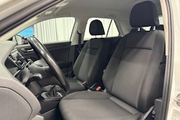 valkoinen Volkswagen T-Roc 2020 kuva 18.