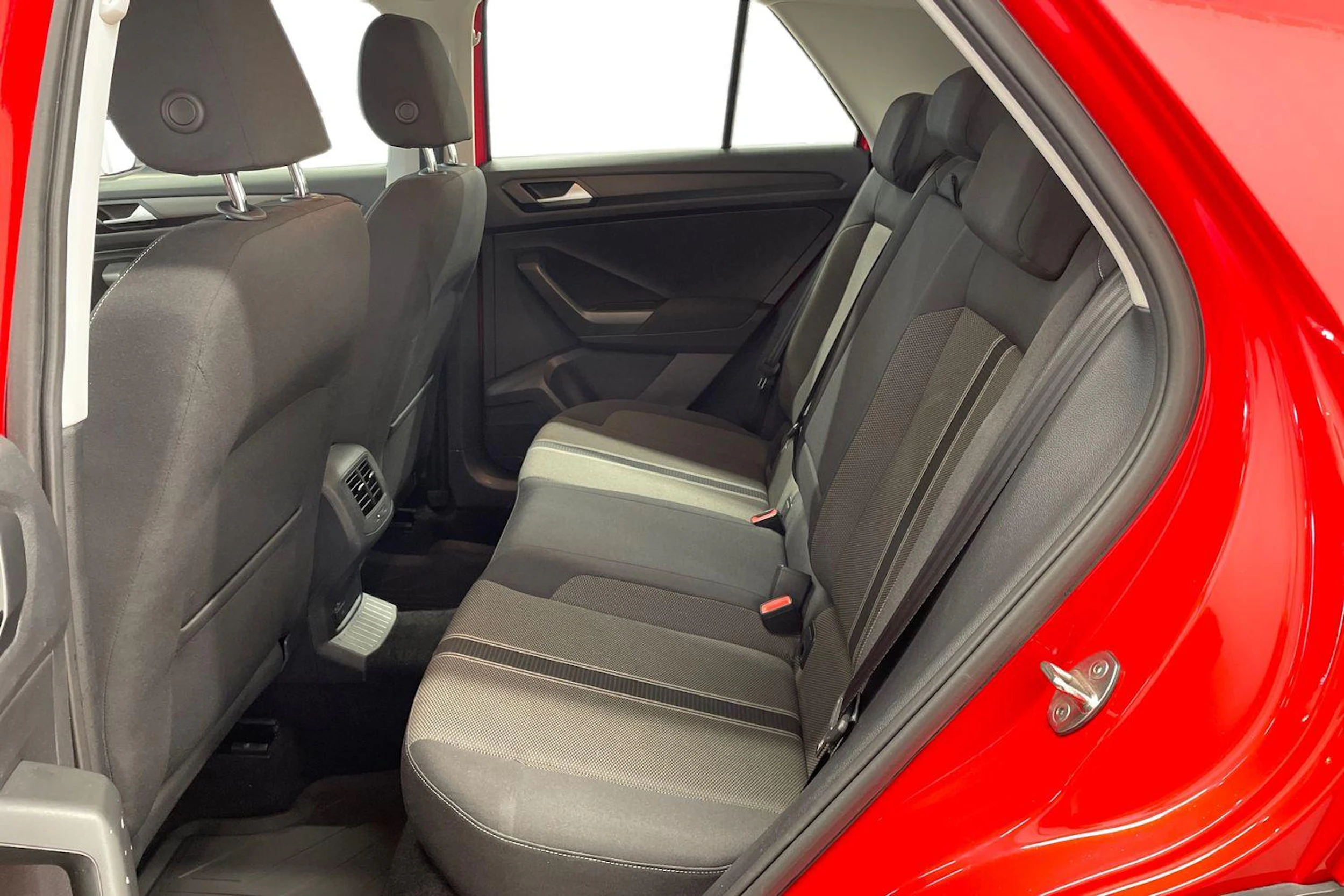punainen Volkswagen T-Roc 2020 kuva 8.