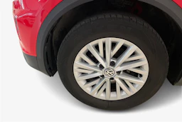 punainen Volkswagen T-Roc 2020 kuva 9.