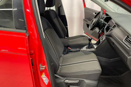 punainen Volkswagen T-Roc 2020 kuva 19.