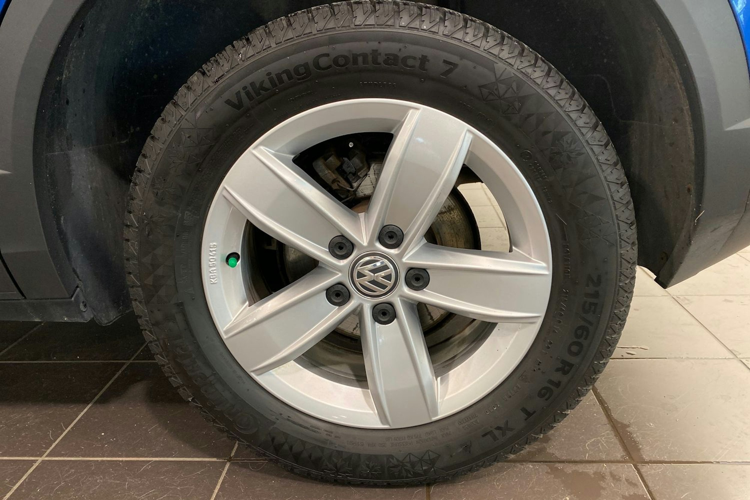 sininen Volkswagen T-Roc 2020 kuva 10.
