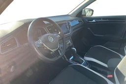 Valkoinen Volkswagen T-Roc 2020 kuva 3.