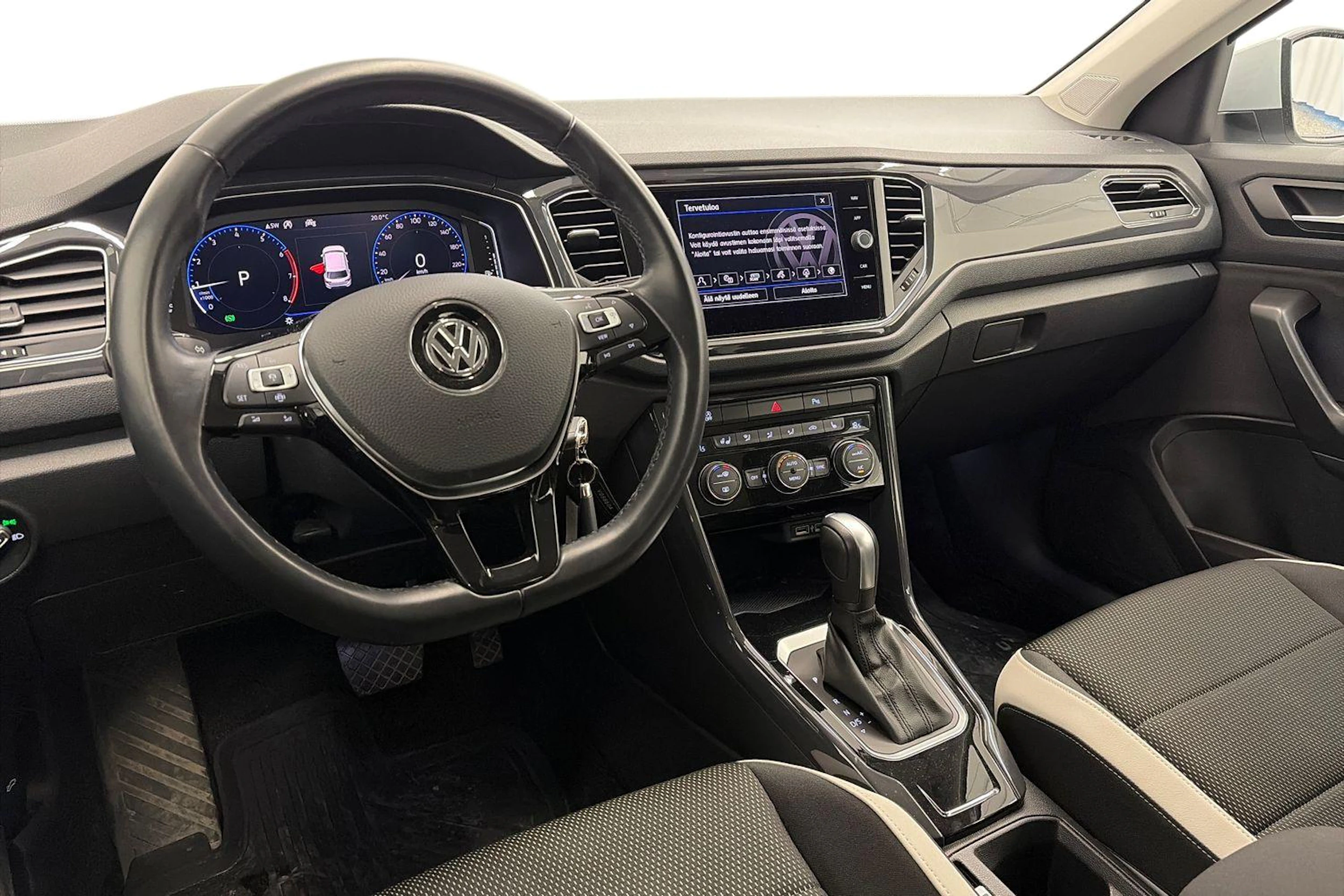 Valkoinen Volkswagen T-Roc 2020 kuva 6.