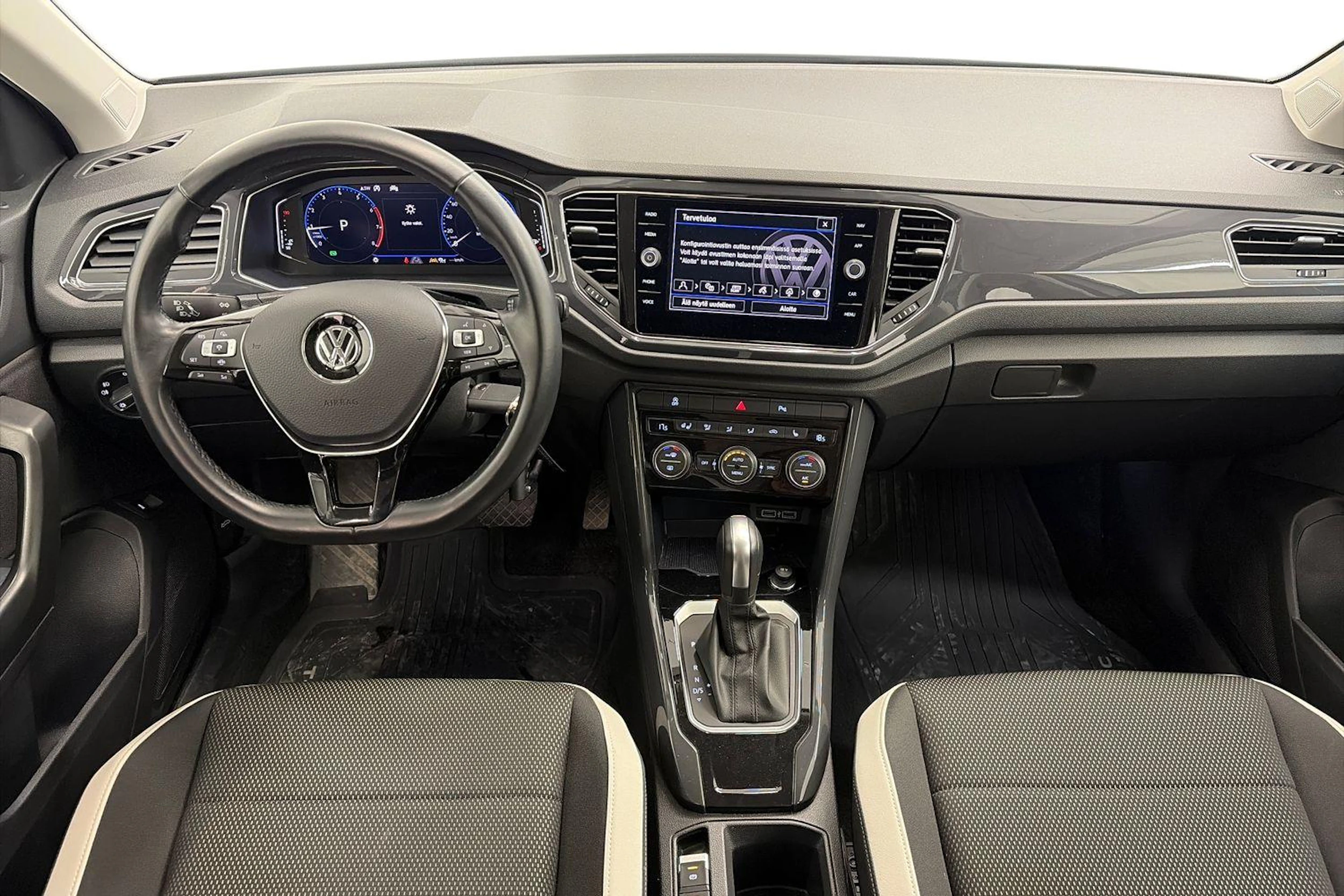 Valkoinen Volkswagen T-Roc 2020 kuva 7.