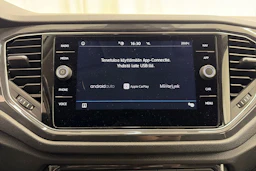 Valkoinen Volkswagen T-Roc 2020 kuva 18.
