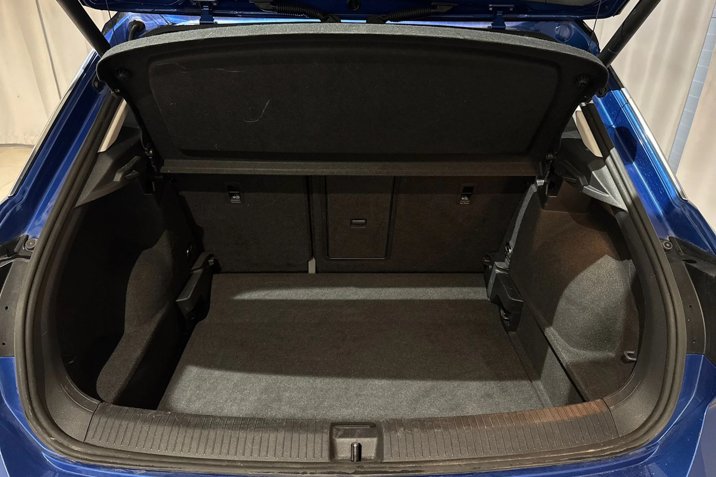 met. sininen Volkswagen T-Roc 2020 kuva 16.