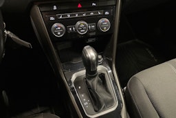 valkoinen Volkswagen T-Roc 2020 kuva 23.