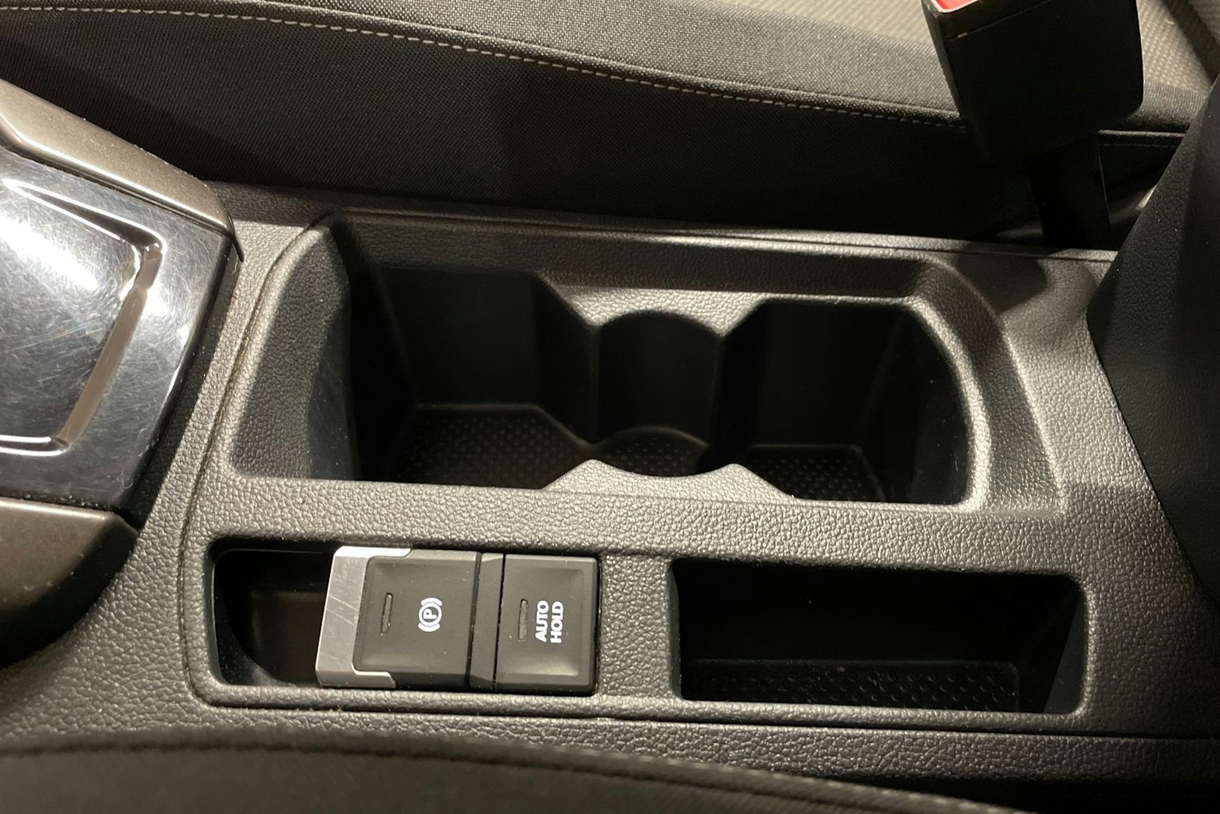 valkoinen Volkswagen T-Roc 2020 kuva 24.