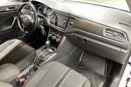 valkoinen Volkswagen T-Roc 2020 kuva 30.