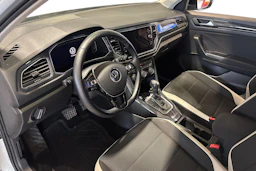 valkoinen Volkswagen T-Roc 2021 kuva 6.