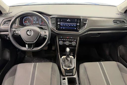 sininen Volkswagen T-Roc 2020 kuva 9.