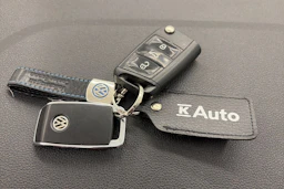 sininen Volkswagen T-Roc 2020 kuva 26.