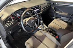 Valkoinen Volkswagen T-Roc 2020 kuva 6.