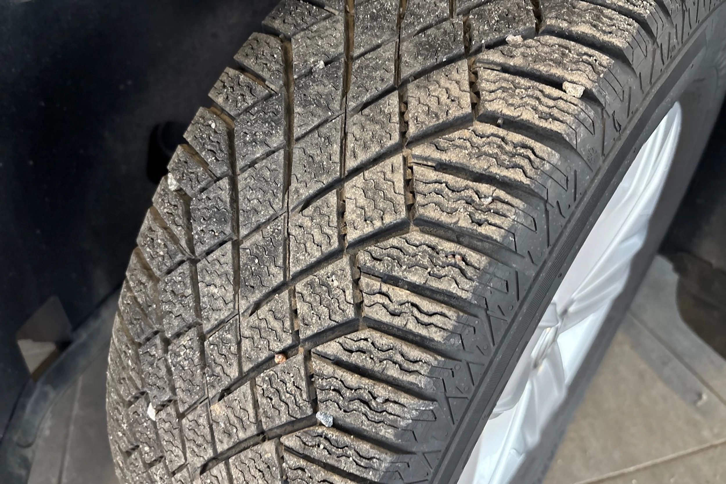 Valkoinen Volkswagen T-Roc 2020 kuva 10.