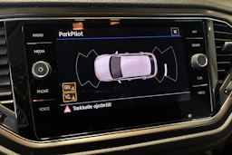 Valkoinen Volkswagen T-Roc 2020 kuva 16.