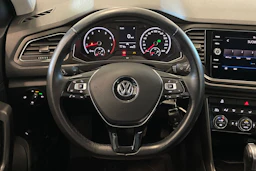 musta Volkswagen T-Roc 2020 kuva 12.