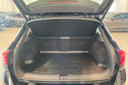 musta Volkswagen T-Roc 2020 kuva 26.