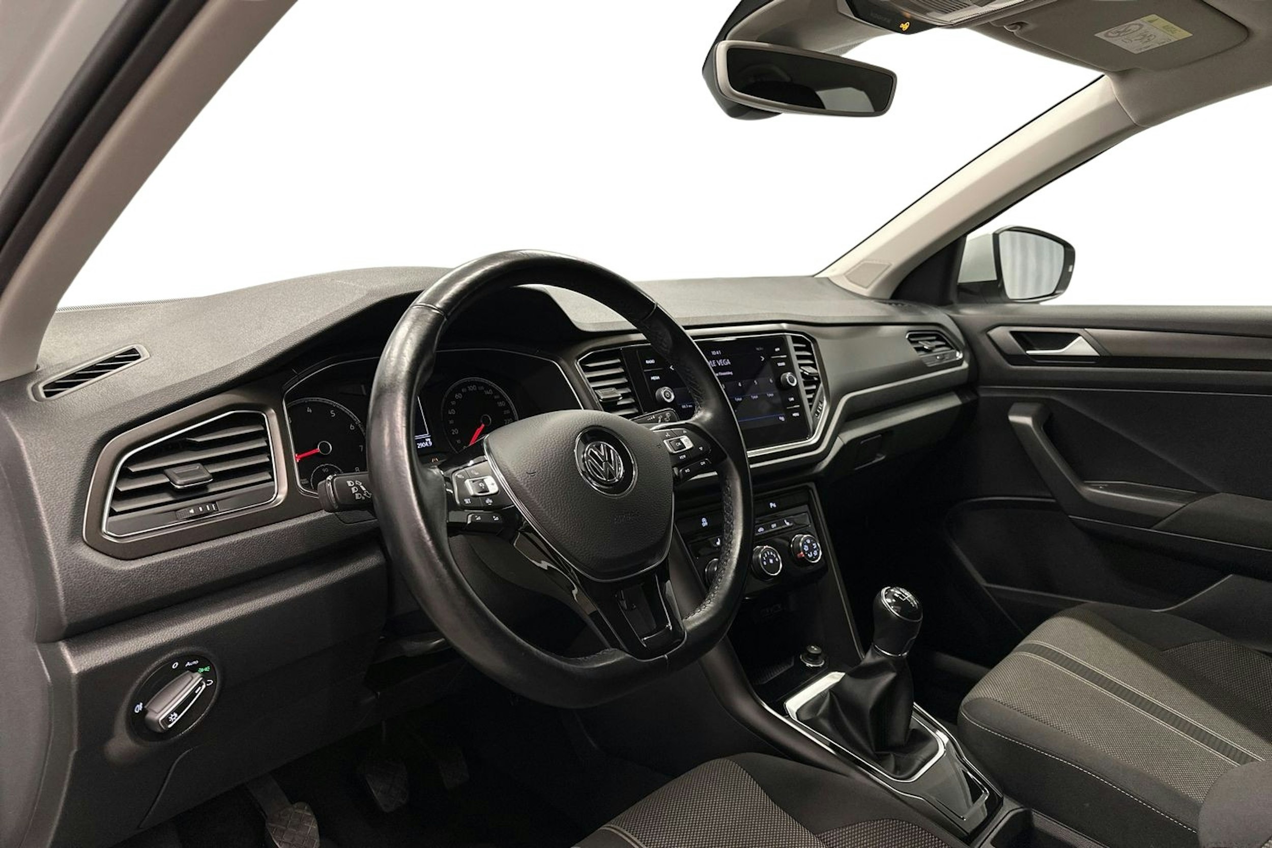 valkoinen Volkswagen T-Roc 2020 kuva 7.