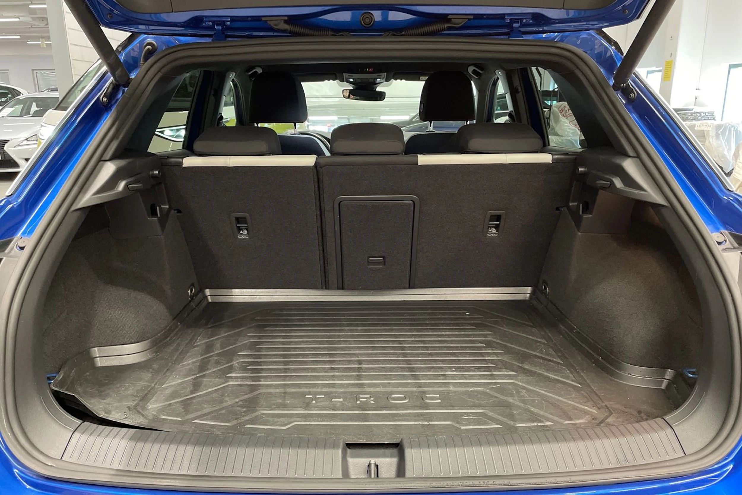 met. sininen Volkswagen T-Roc 2020 kuva 11.