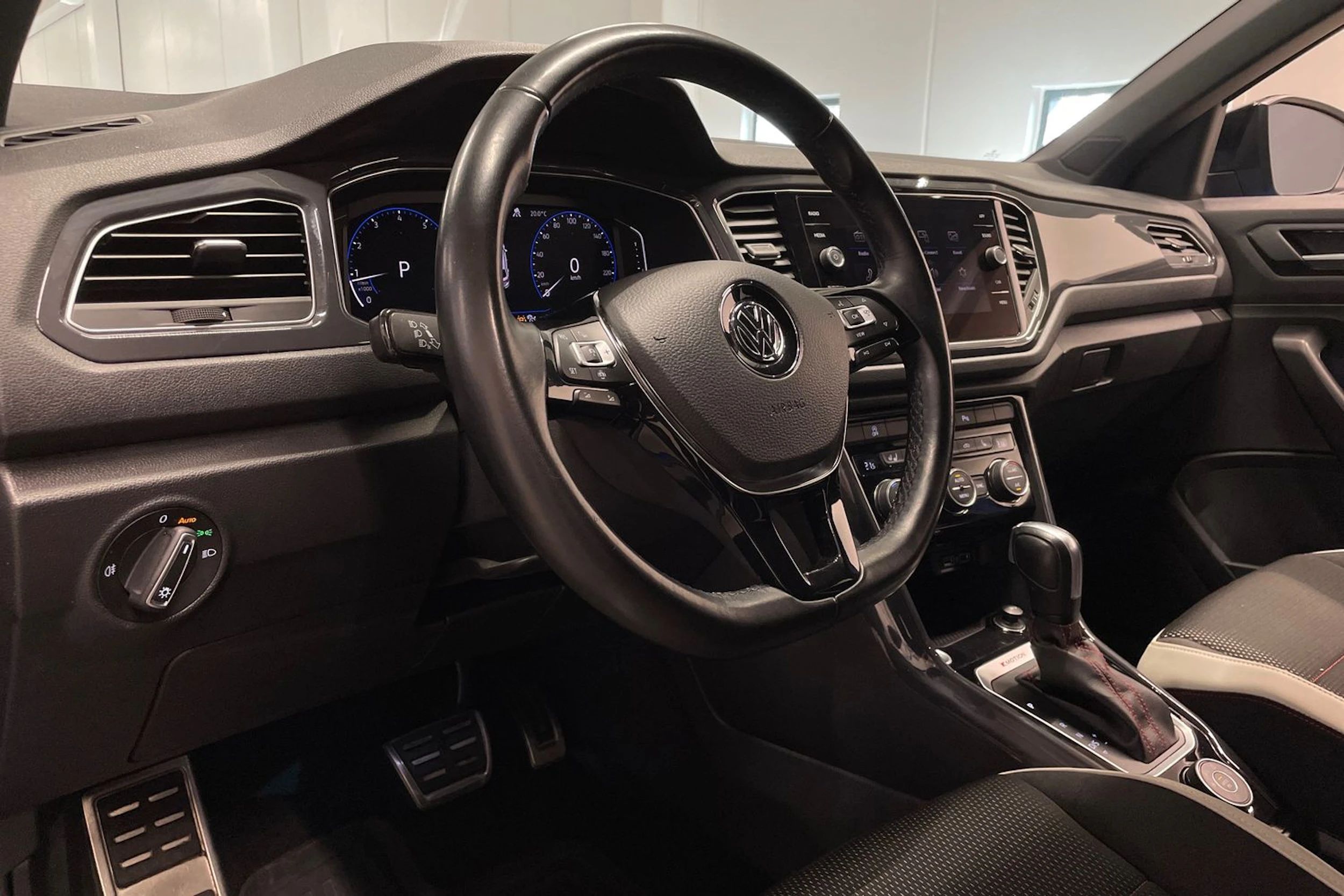 met. sininen Volkswagen T-Roc 2020 kuva 19.