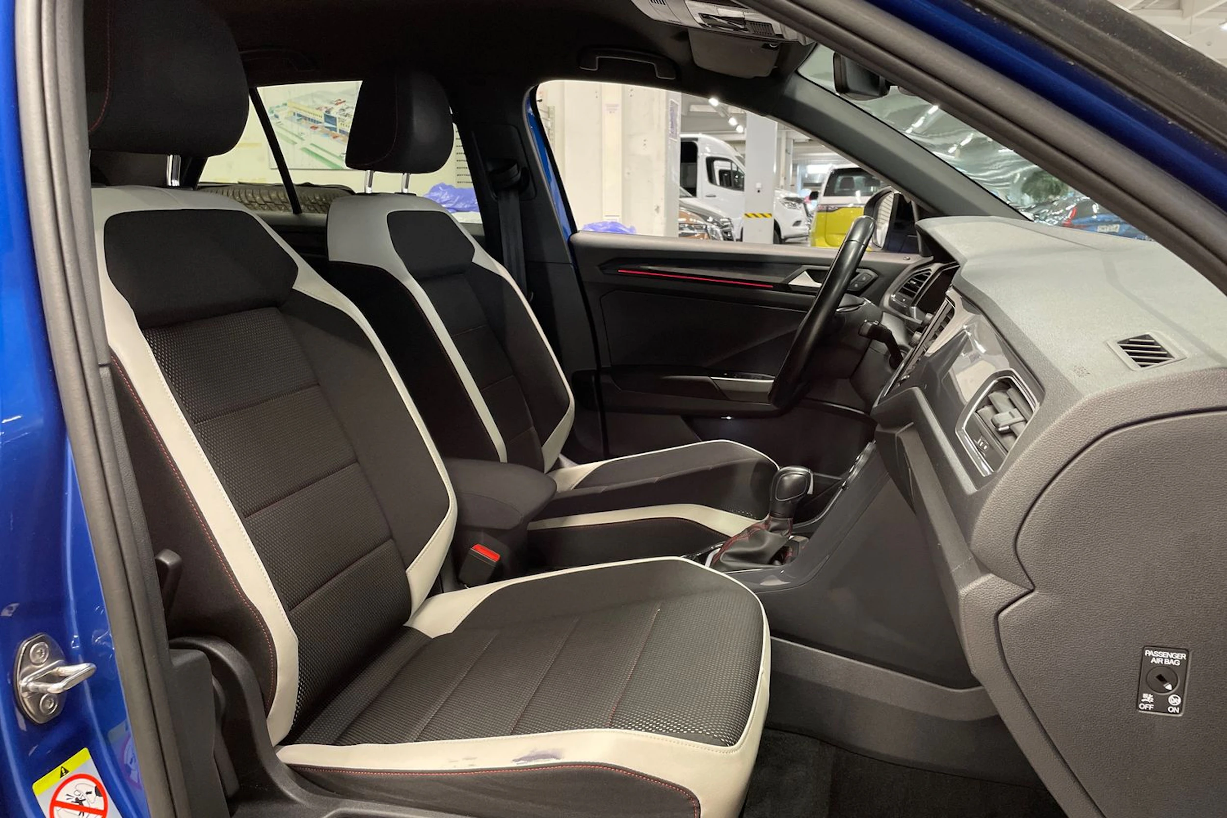met. sininen Volkswagen T-Roc 2020 kuva 20.