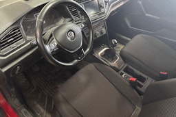 punainen Volkswagen T-Roc 2020 kuva 3.