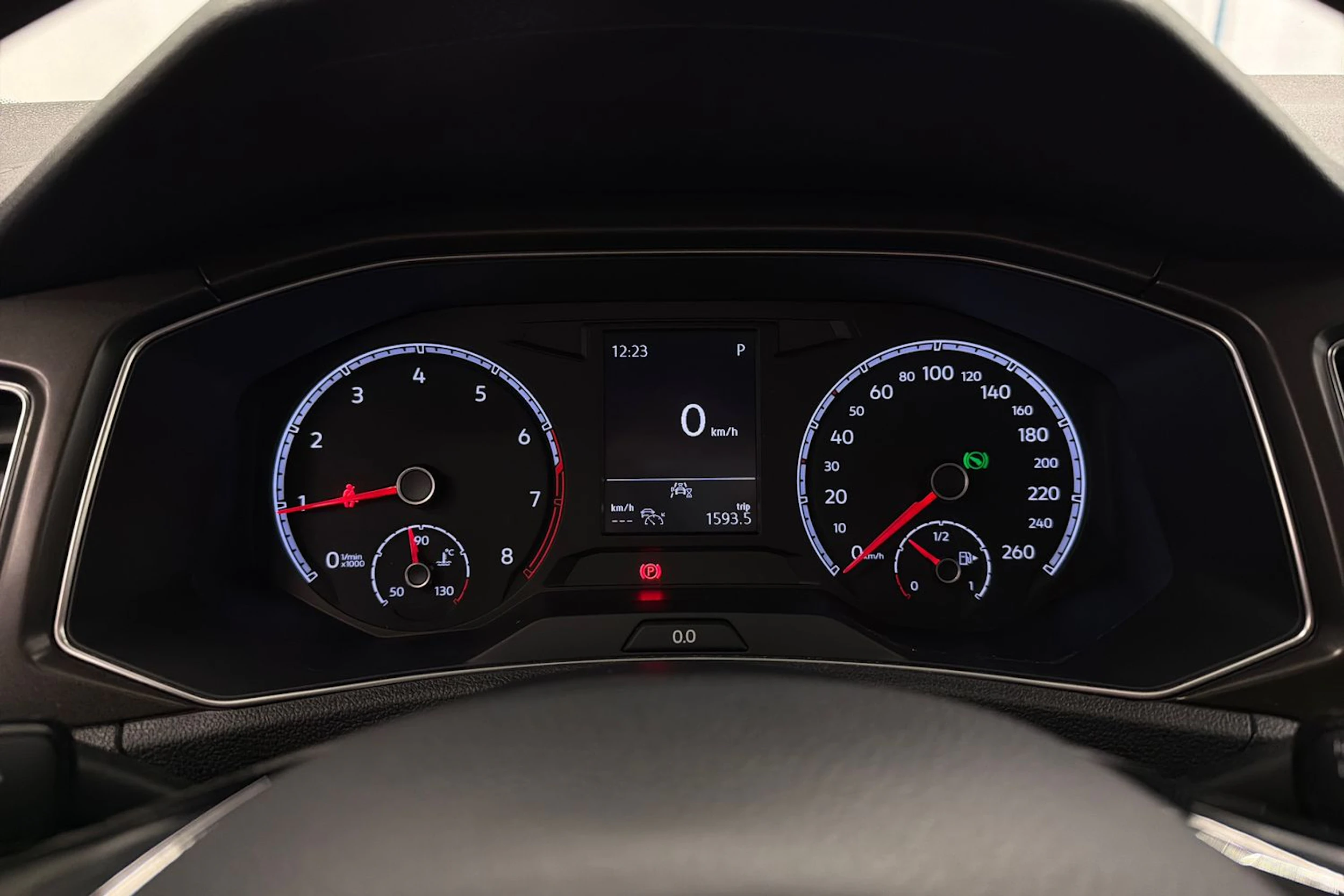 sininen Volkswagen T-Roc 2020 kuva 12.