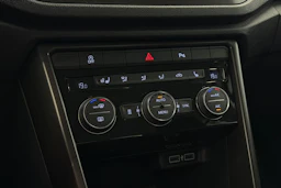 sininen Volkswagen T-Roc 2020 kuva 21.