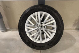 sininen Volkswagen T-Roc 2020 kuva 24.