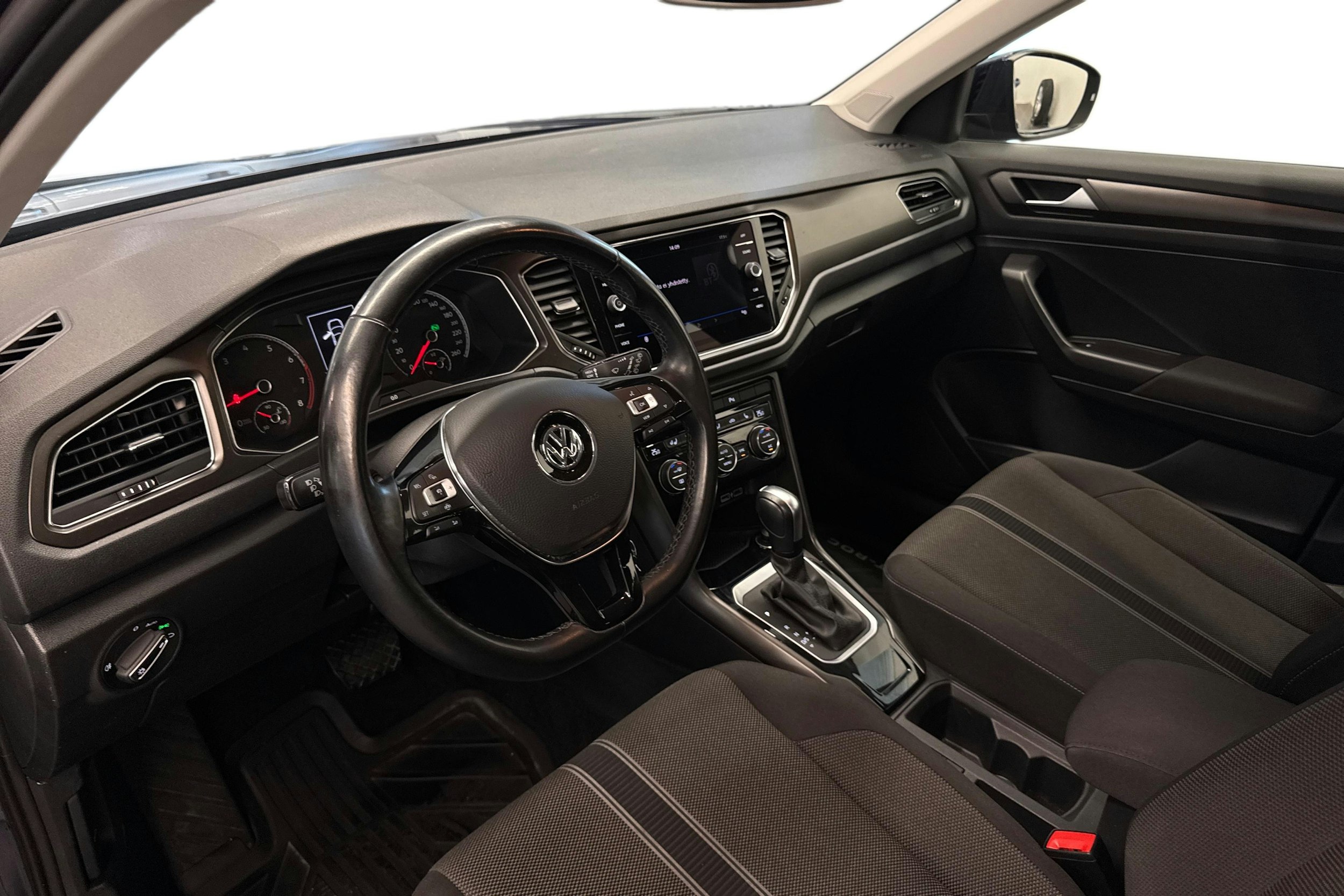 met. sininen Volkswagen T-Roc 2020 kuva 7.