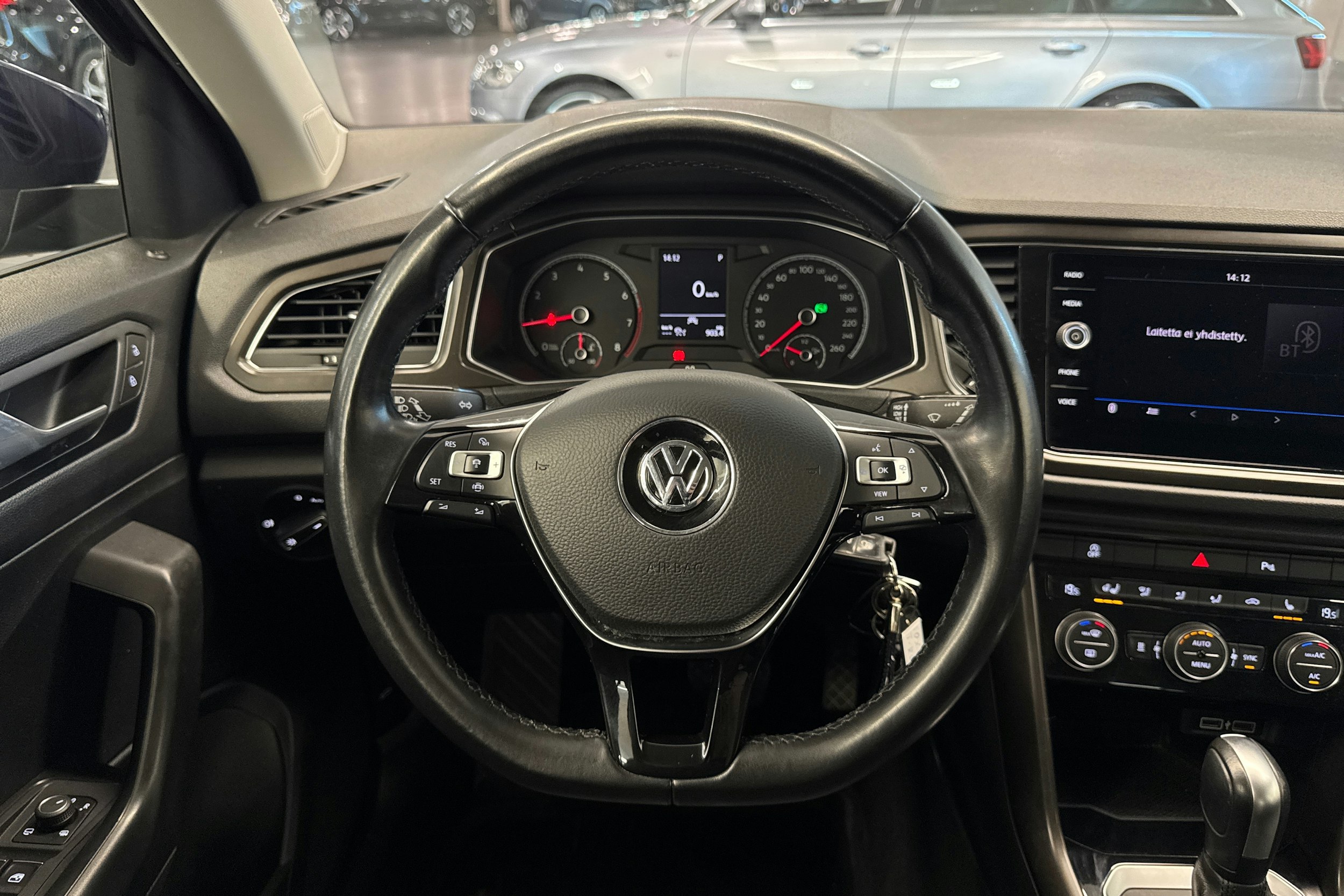 met. sininen Volkswagen T-Roc 2020 kuva 18.