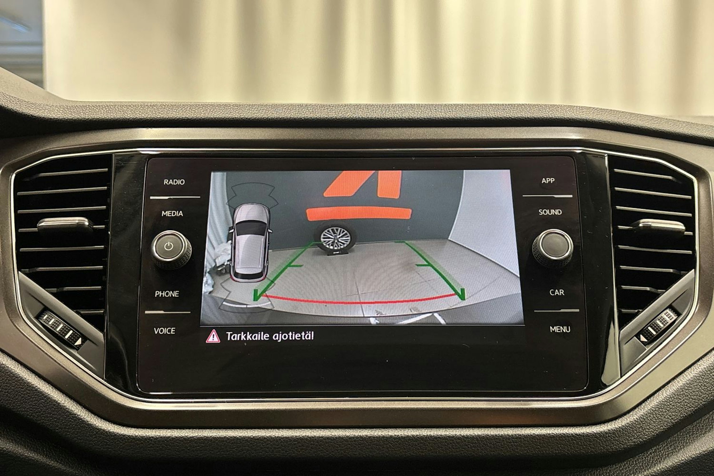 met. ruskea (beige) Volkswagen T-Roc 2020 kuva 19.