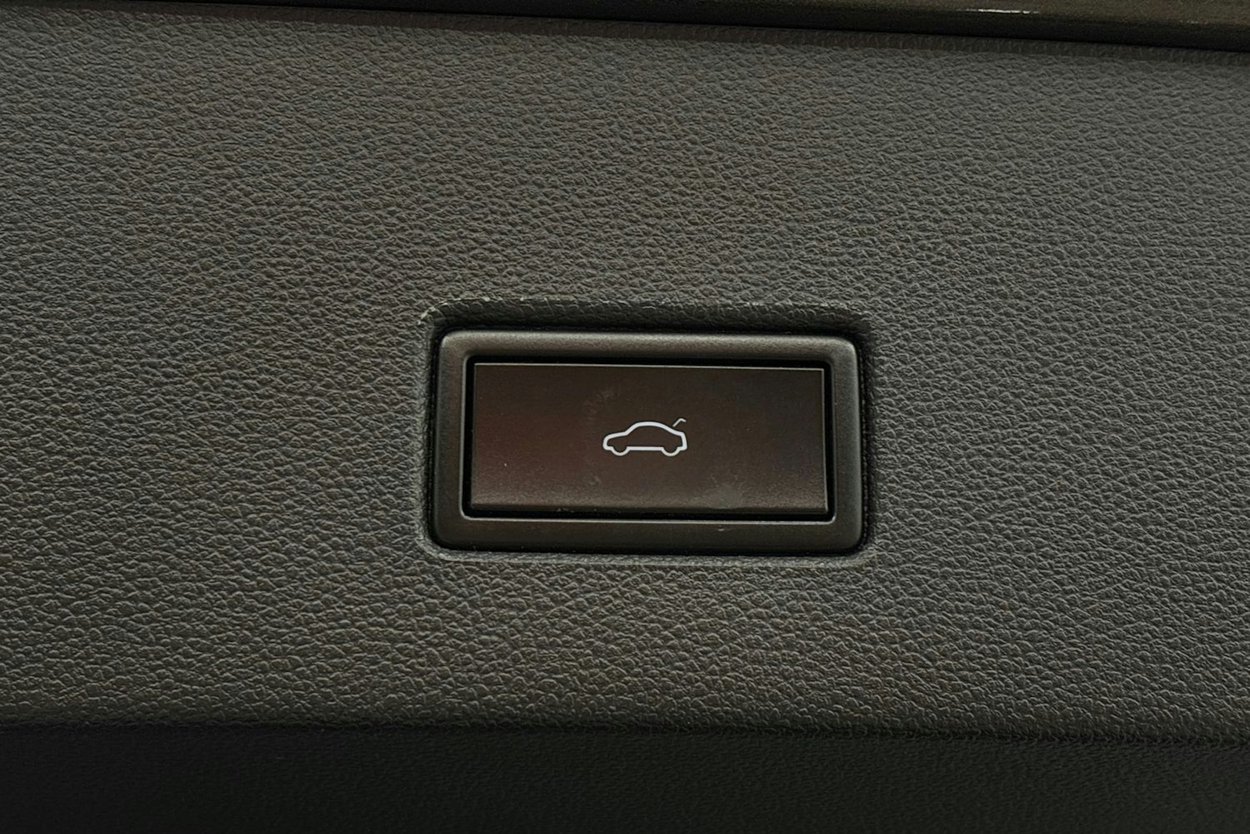 met. ruskea (beige) Volkswagen T-Roc 2020 kuva 26.