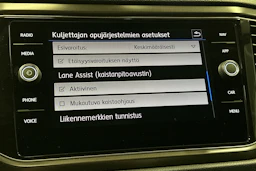 oranssi Volkswagen T-Roc 2020 kuva 24.
