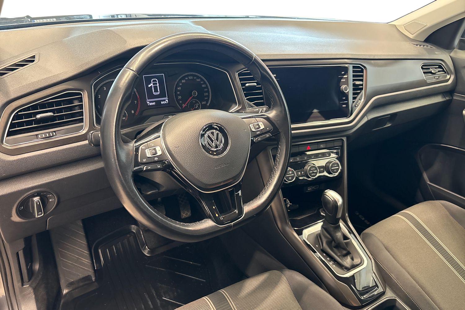 Volkswagen T-Roc 2020, photo 6/17