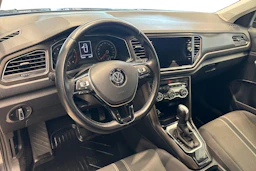harmaa Volkswagen T-Roc 2020 kuva 6.