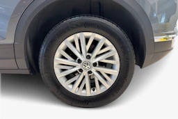 harmaa Volkswagen T-Roc 2020 kuva 9.