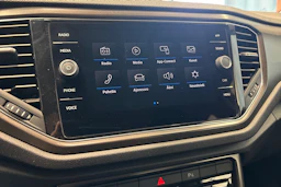 harmaa Volkswagen T-Roc 2020 kuva 16.