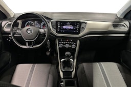 punainen Volkswagen T-Roc 2020 kuva 9.