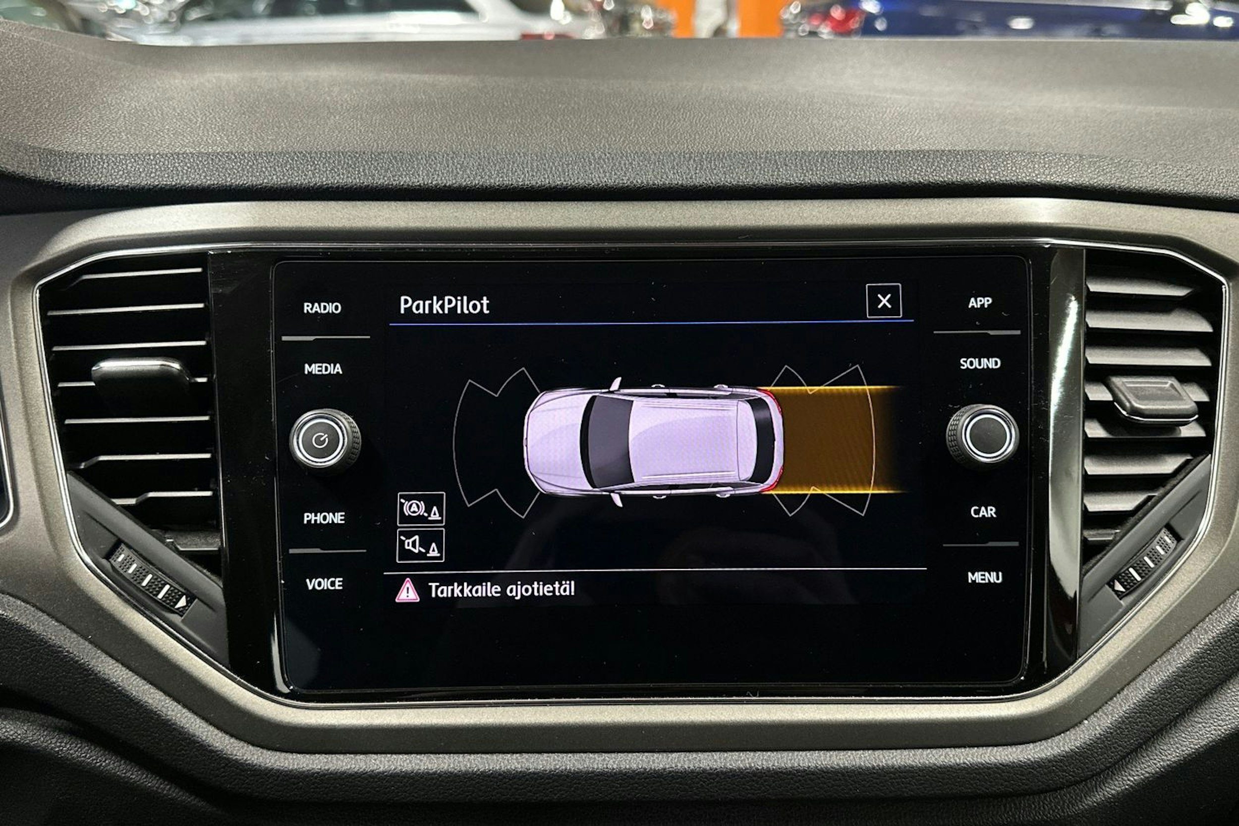 punainen Volkswagen T-Roc 2020 kuva 15.