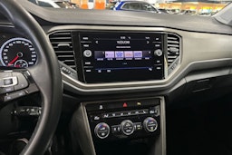 punainen Volkswagen T-Roc 2020 kuva 19.