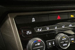 punainen Volkswagen T-Roc 2020 kuva 20.