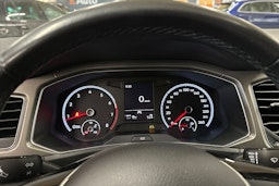 punainen Volkswagen T-Roc 2020 kuva 22.